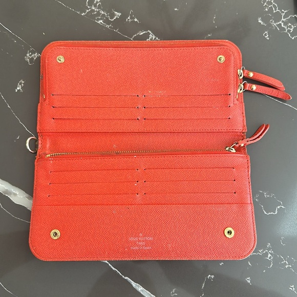 Louis Vuitton full size monogram wallet - Picture 2 of 4